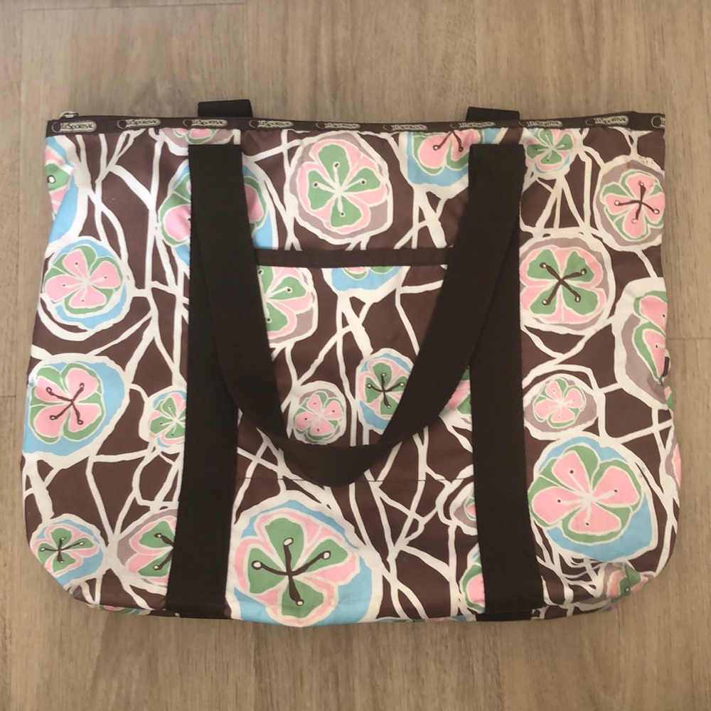 LeSportsac - Large Travel Tote Bag - Geometric Floral Print Brown Pink Zip